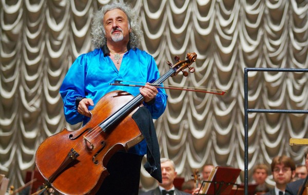Interviu cu violoncelistul Mischa Maisky: “Este important sa aduci publicul in fata muzicii clasice pure, nu sa o faci mai usor de digerat”