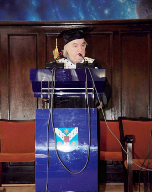 Doctor Honoris Causa al Universitatii “Alexandru Ioan Cuza” din Iasi: “O recunoastere pe care Norman Manea o merita pe deplin”