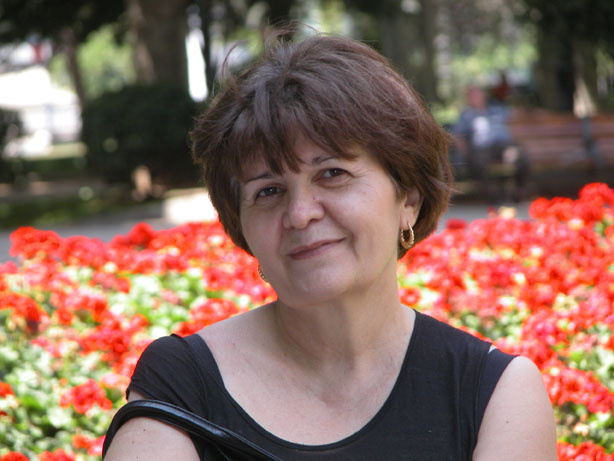 Interviu cu traducătoarea Mariana Sipoș: „Fiecare carte tradusă a însemnat o confruntare cu experiențe umane diferite“